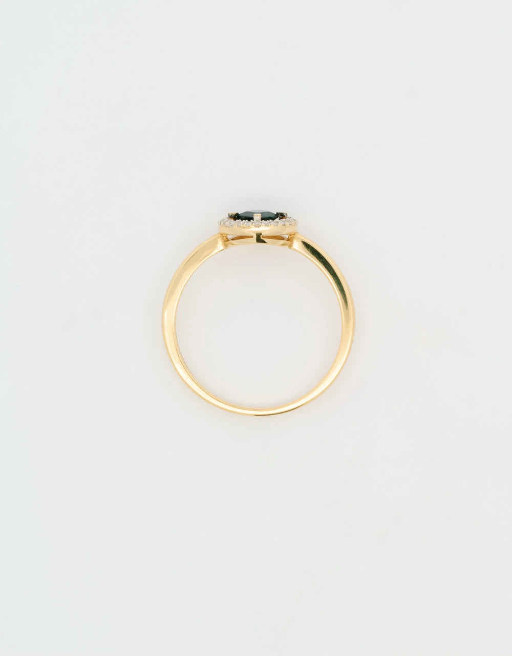 Anillo de zafiro de 0.19 quilates en oro amarillo 18k