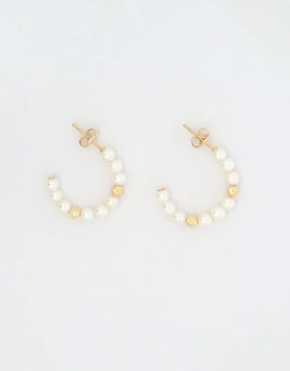 Candonga con perlas 3.5mm en oro amarillo 18k