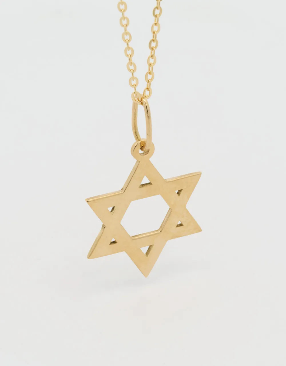 Dije estrella de David 15mm en oro amarillo de 18k