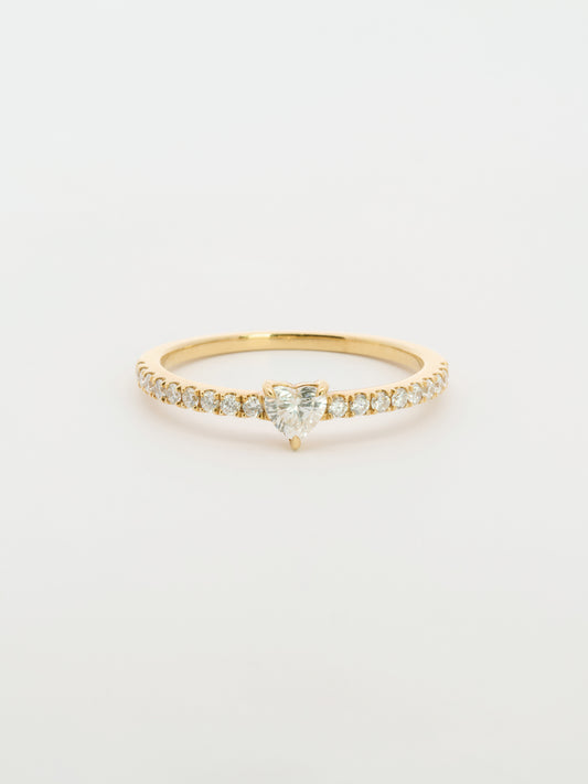 Anillo diamante central corazón 0.4 quilates oro amarillo 18k