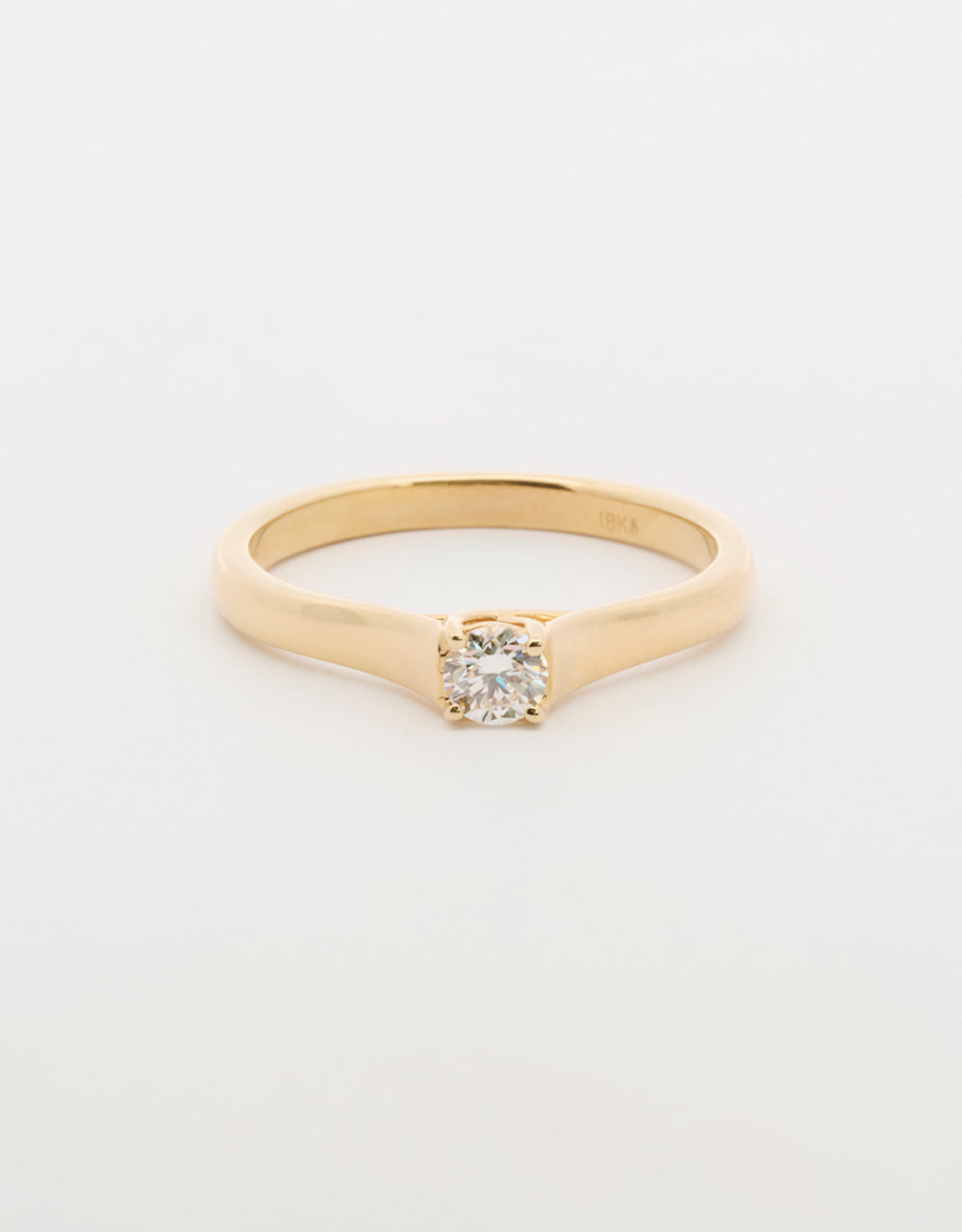 Anillo solitario de 0.2 quilates oro amarillo 18k