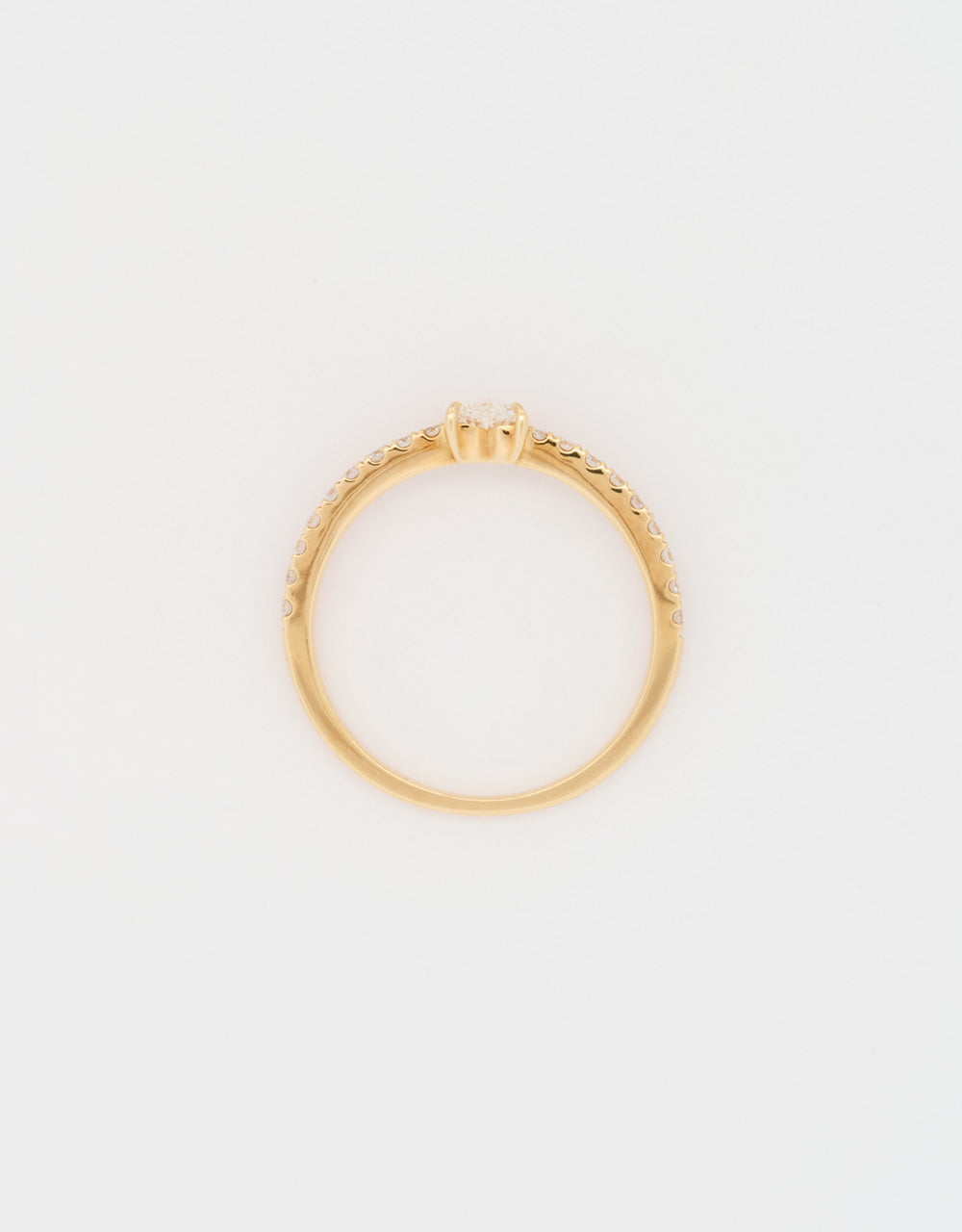 Anillo diamante central corazón 0,4 quilates oro amarillo 18k