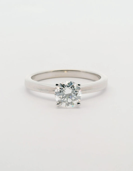 Anillo solitario piedra central de 1 quilate en oro blanco 18k