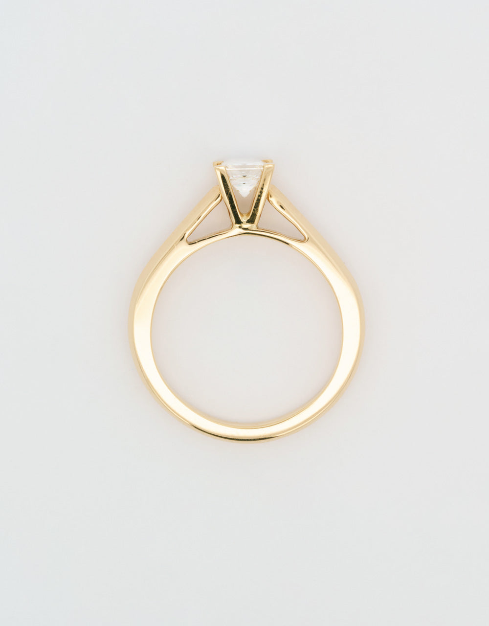 Anillo diamante central princess 0.5 quilates oro amarillo 18k