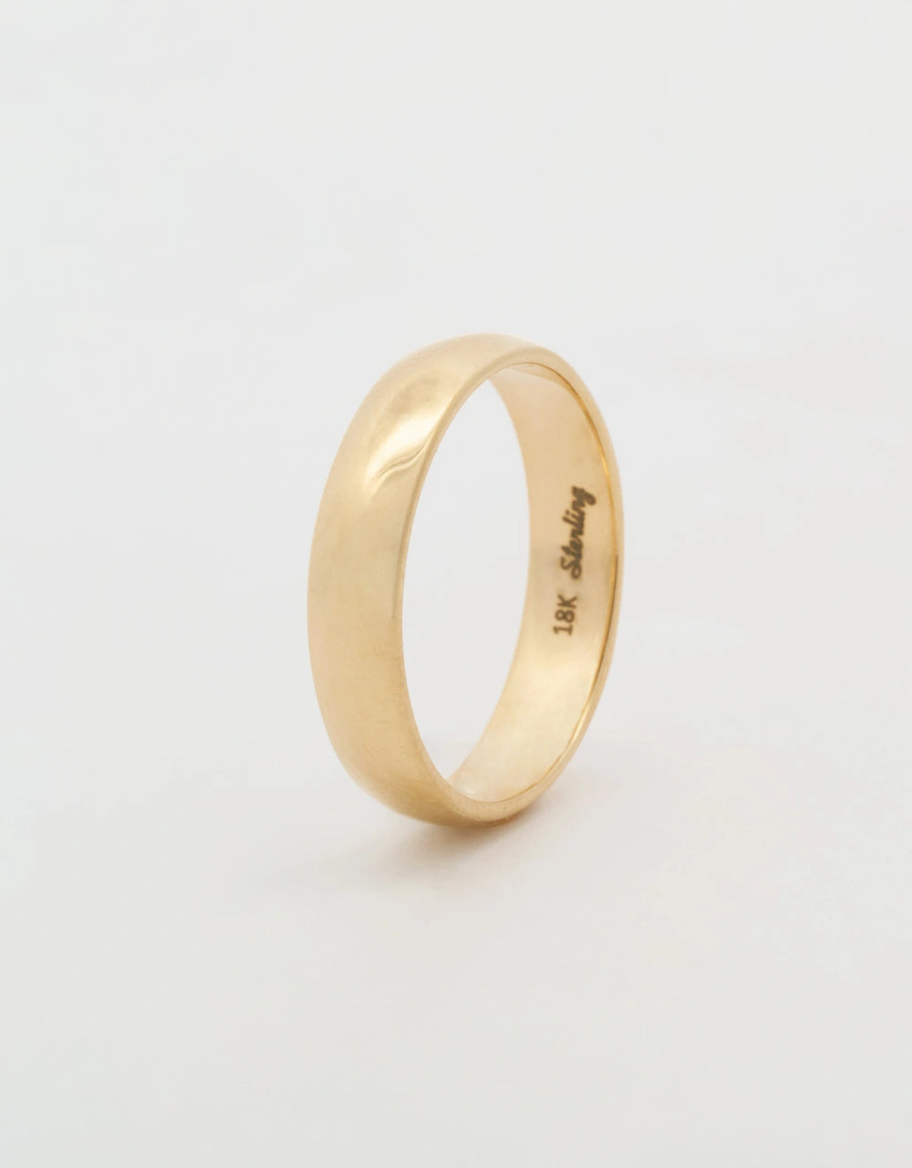 Argolla media caña de 4mm en oro amarillo 18k