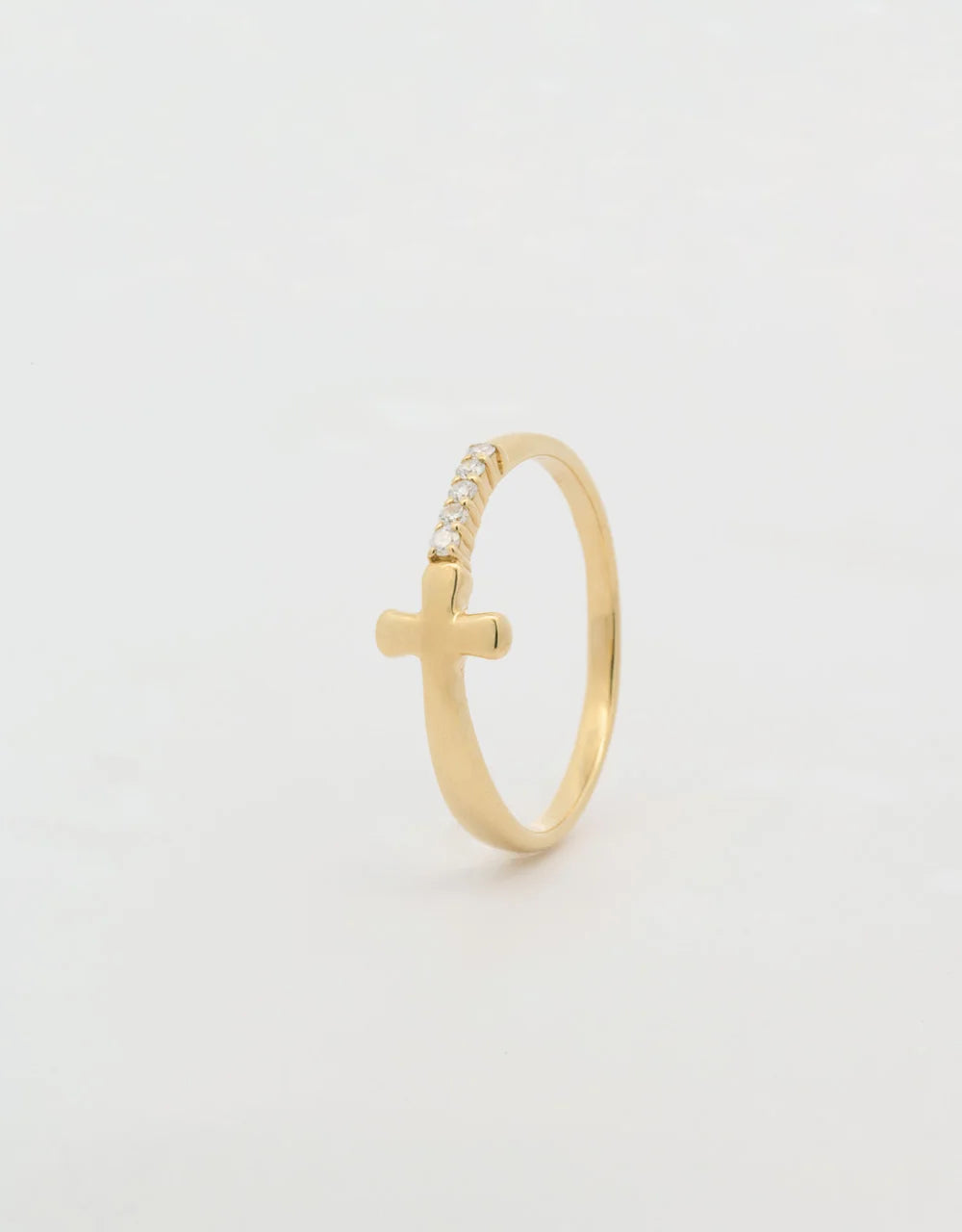 Anillo de cruz de diamantes de 0.05 quilates en oro amarillo 18k