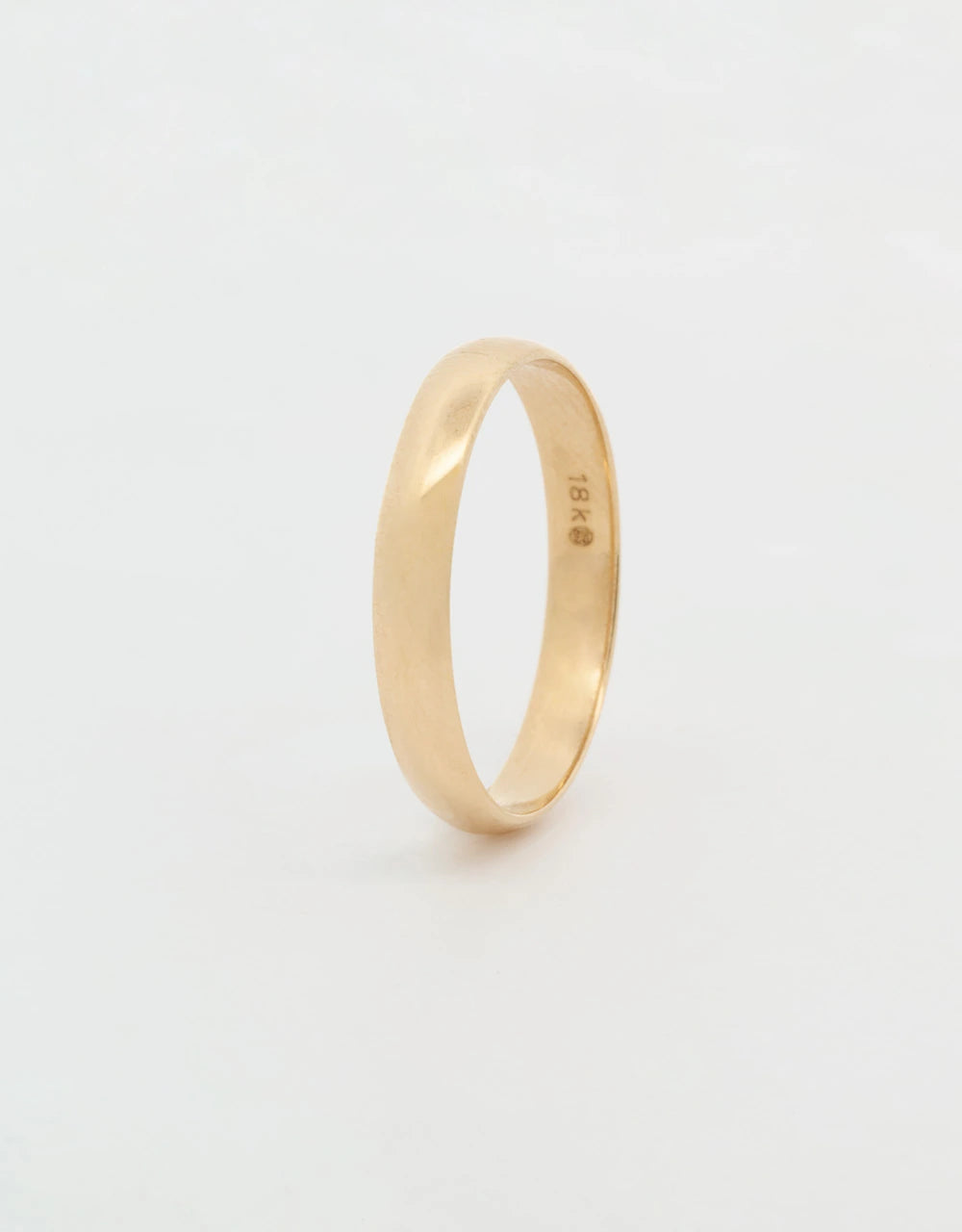Argolla media caña 3.1 mm en oro amarillo 18k