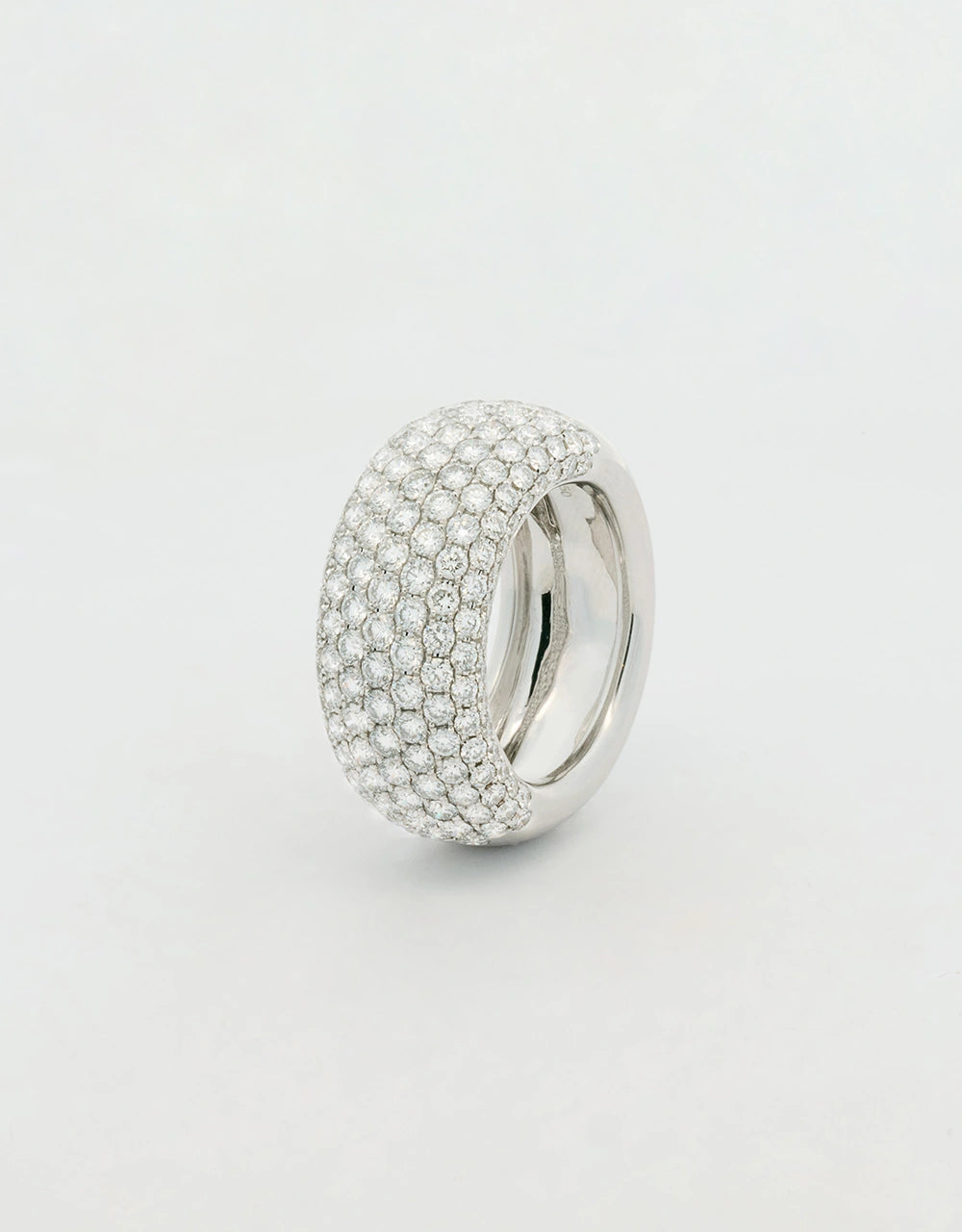 Anillo de diamantes de 3.19 quilates en oro blanco 18k