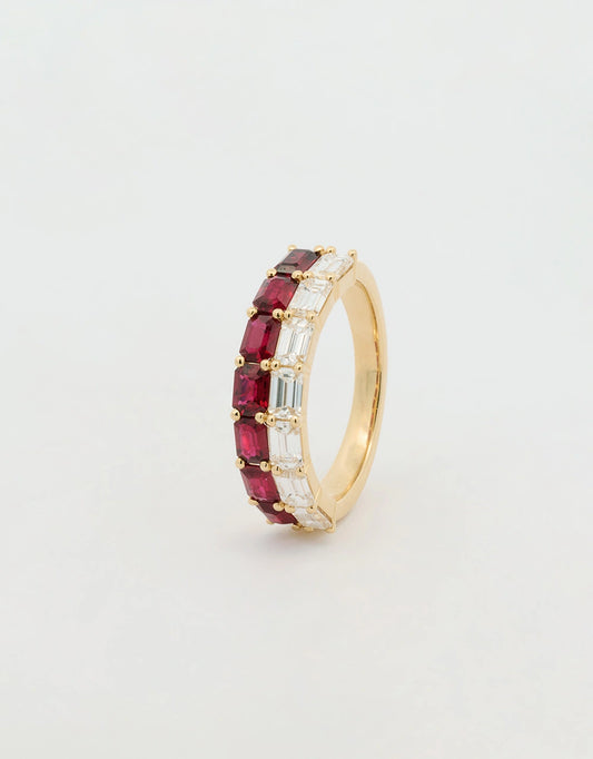 Argolla de diamantes y rubíes oro amarillo 18k