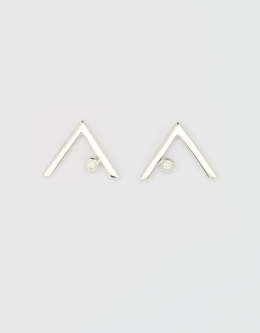 Topos en V con diamante 0.5 quilates en oro blanco 18k