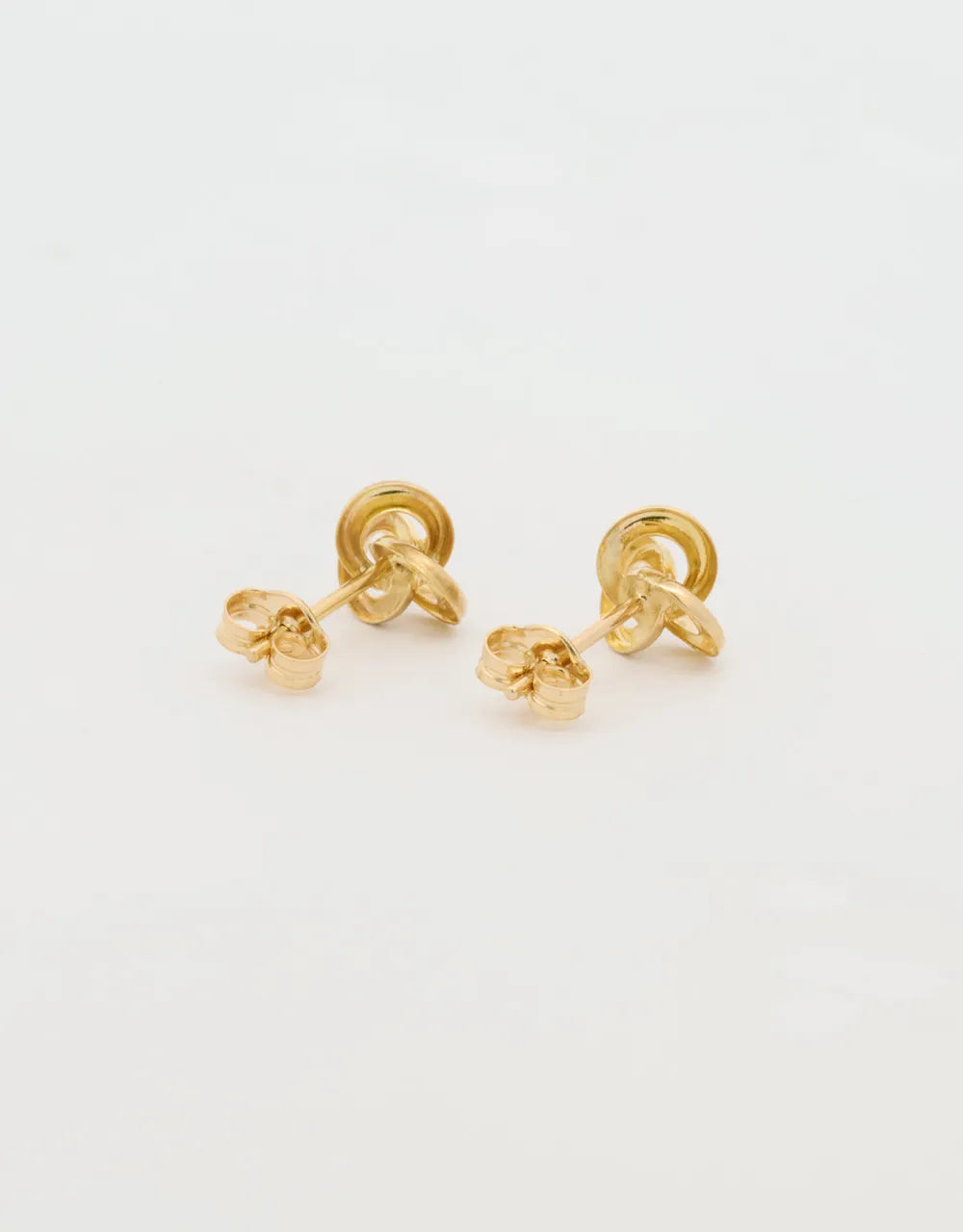 Topos mini nudo en oro amarillo de 18k