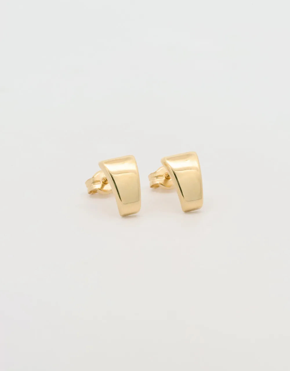Topos curvos en oro amarillo de 18k