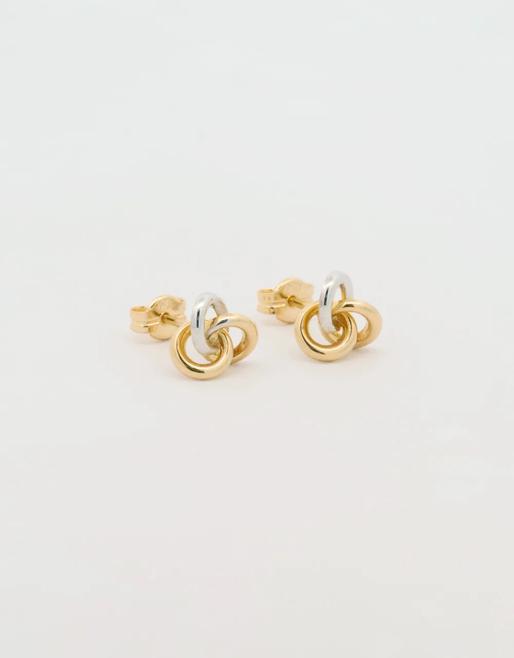 Topos argollas entrelazadas en dos oros de 18k