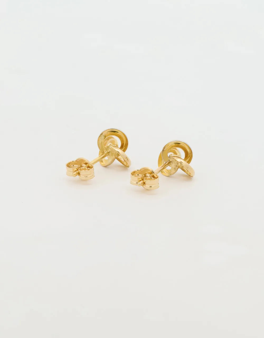 Topos argollas entrelazadas en dos oros de 18k