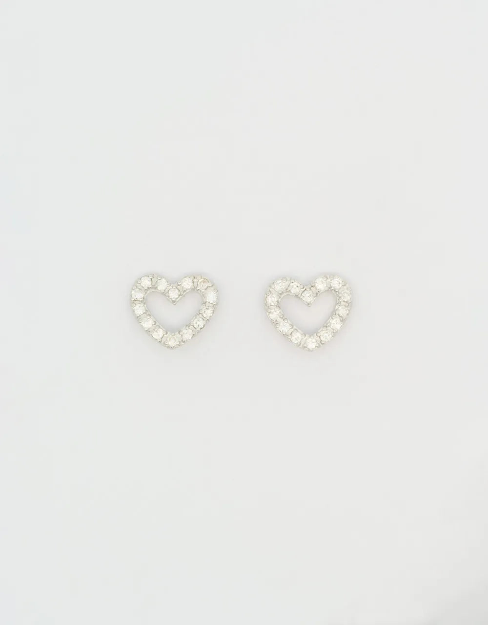 Topos corazón de diamantes 0.20 quilates en oro blanco 18k