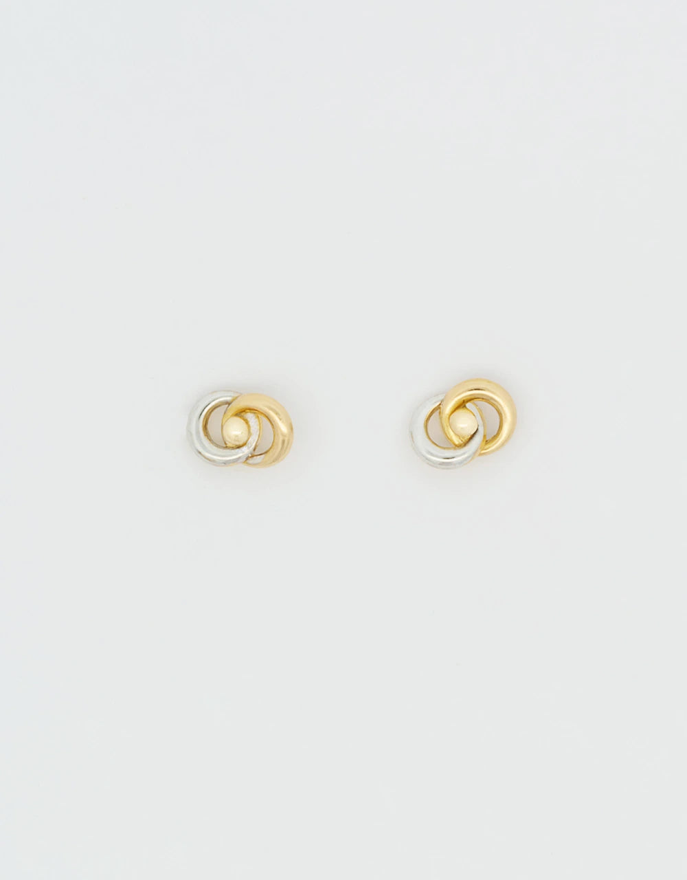 Topos argollas entrelazadas en dos oros de 18k