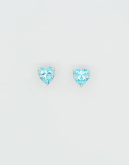 Topos de topacio en forma de corazón en oro blanco 18k