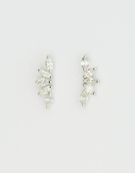 Topos de diamantes marquise en oro blanco de 18k