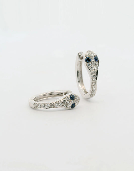 Candongas mini de serpiente en zafiro y diamantes en oro blanco 18k
