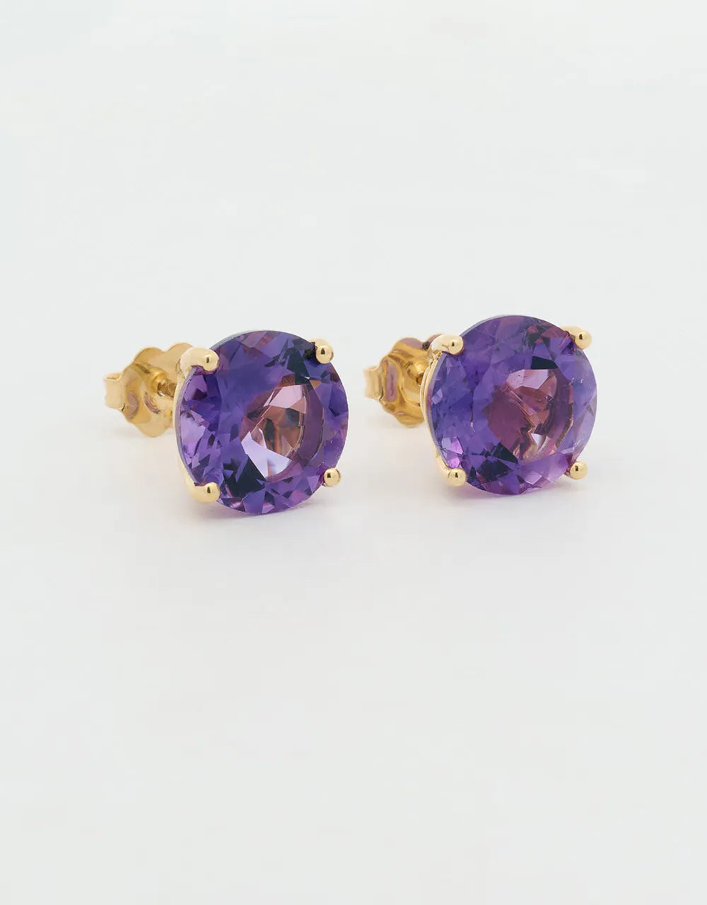 Topos de amatista 6.5 quilates en oro amarillo 18k