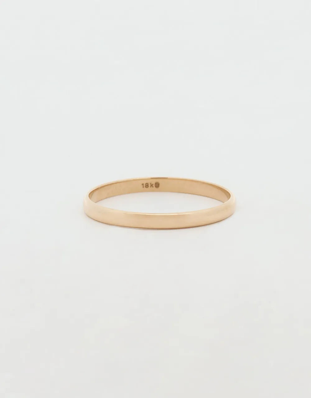 Argolla media caña de 2.2 mm en oro amarillo 18k