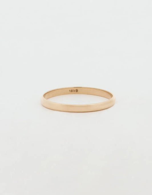 Argolla media caña de 2.2 mm en oro amarillo 18k