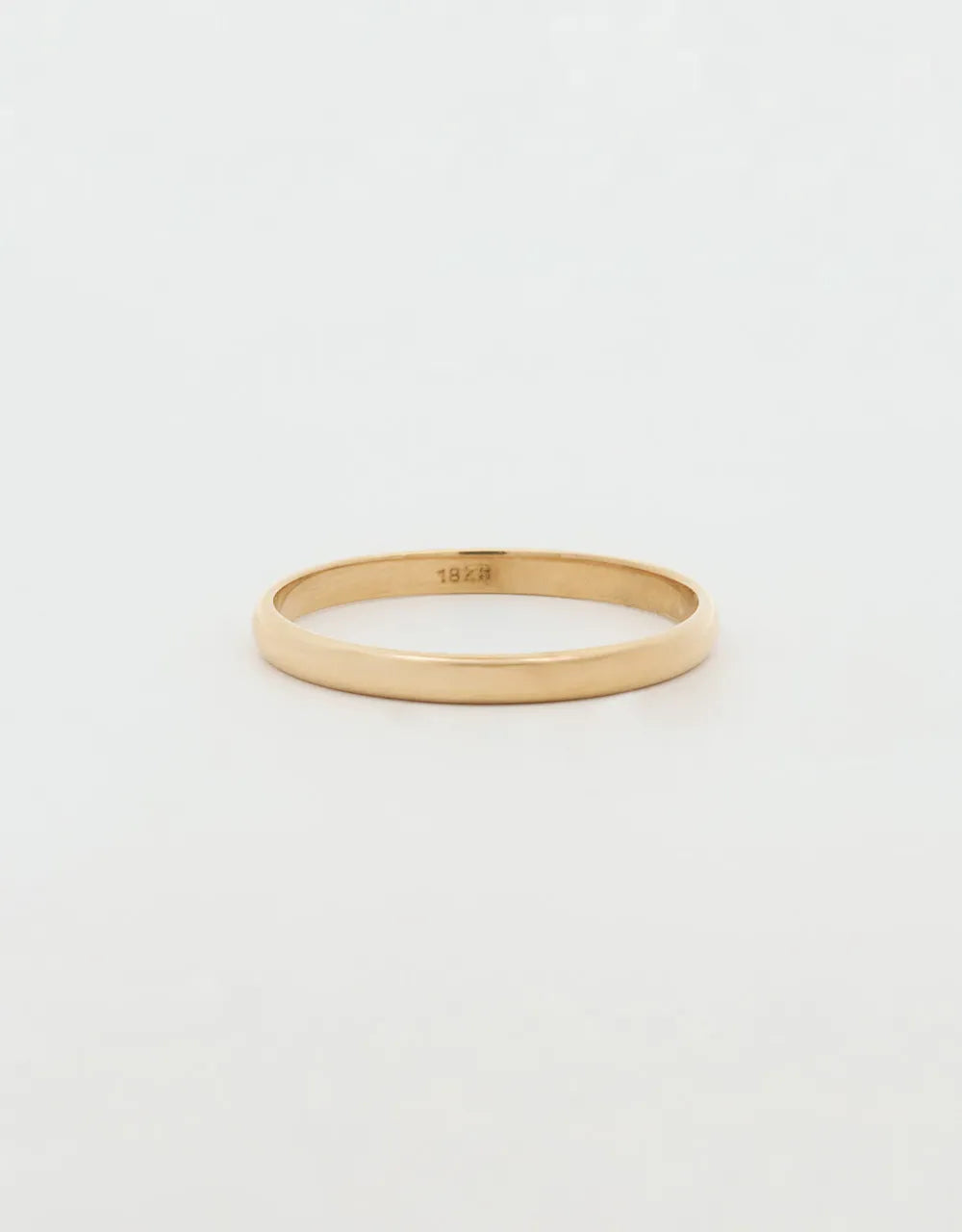 Argolla media caña de 1.8 mm en oro amarillo 18k
