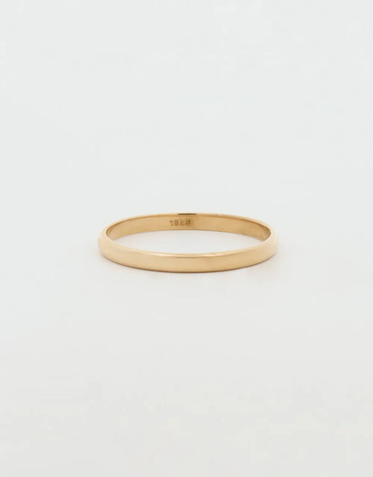 Argolla media caña de 1.8 mm en oro amarillo 18k