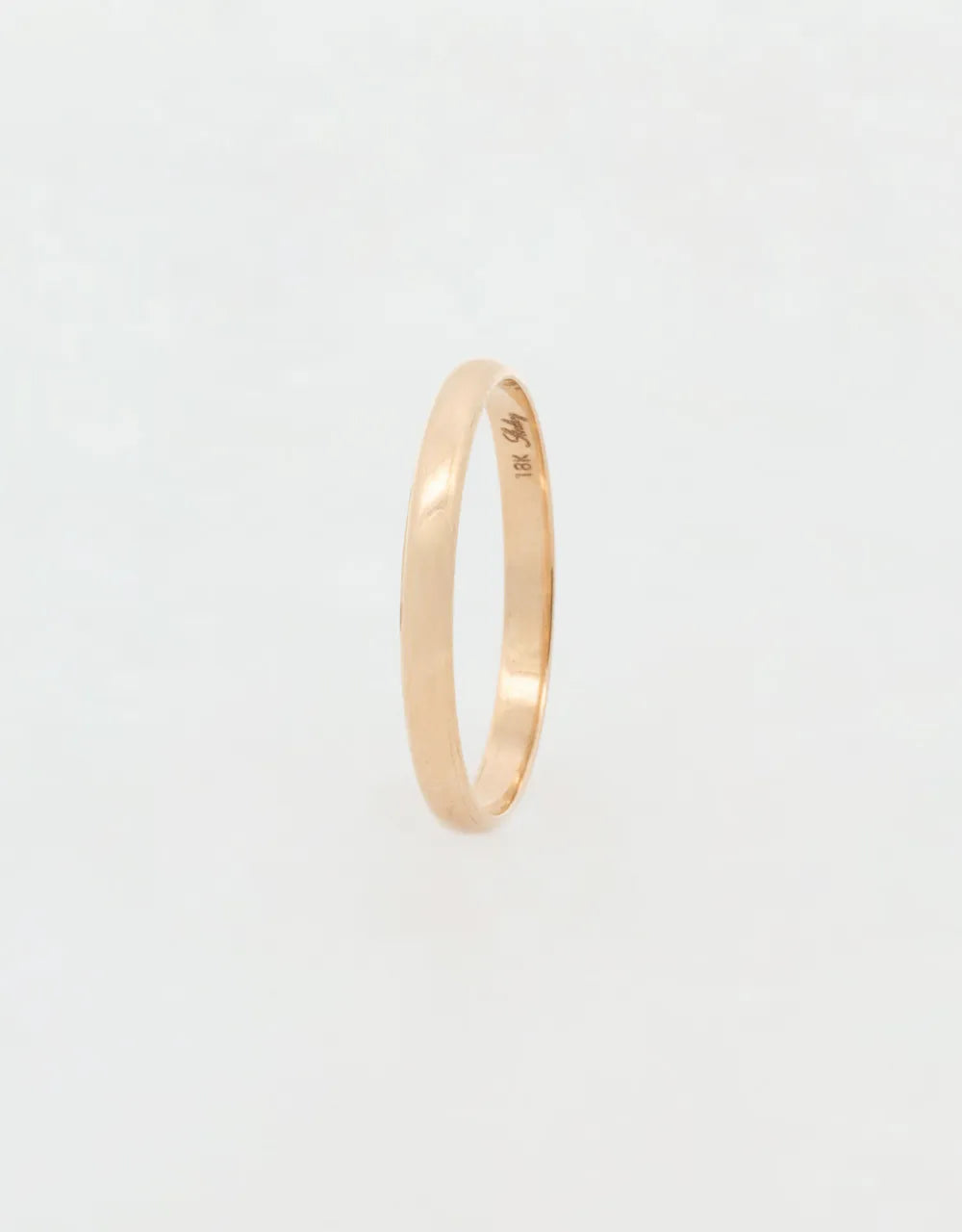 Argolla media caña en oro amarillo 18k