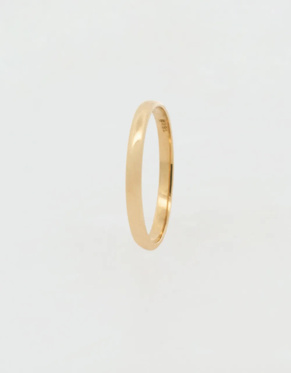 Argolla media caña de 1.8 mm en oro amarillo 18k