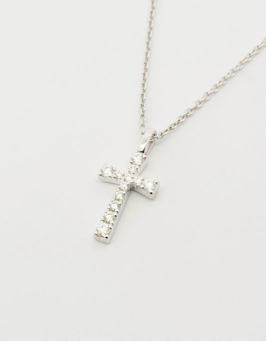 Gargantilla de cruz de diamantes de 0.11 quilates en oro blanco de 18k