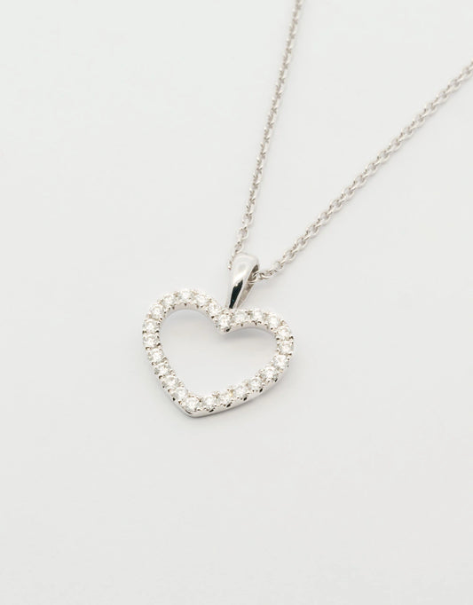 Gargantilla mini corazón de diamantes de 0.13 quilates en oro blanco de 18k