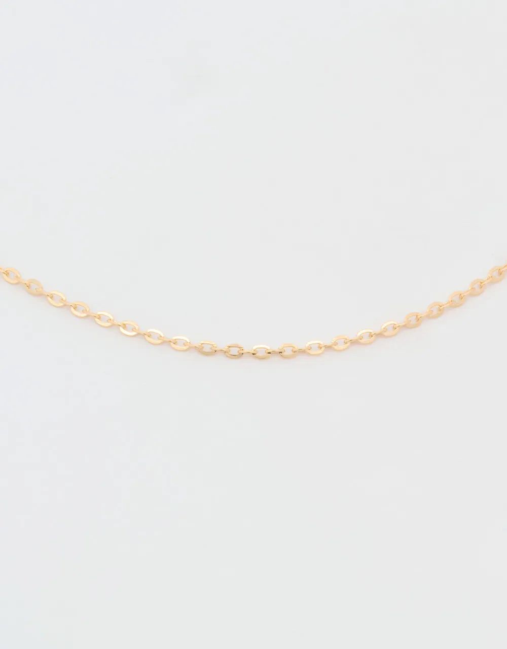 Cadena delgada de 42cm en oro amarillo de 18k