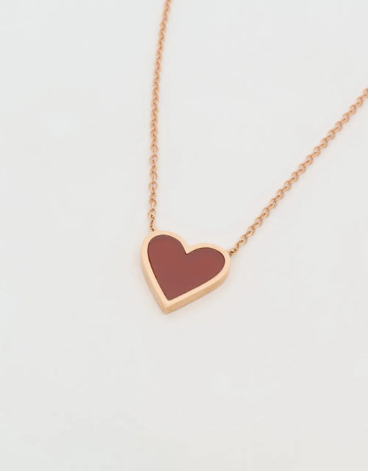 Gargantilla de corazón en calcedonia roja en oro rojo de 18k