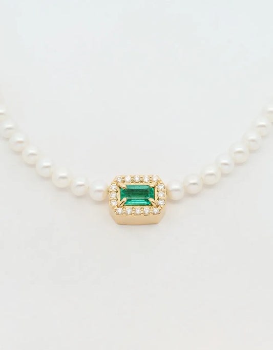 Gargantilla de esmeralda y perlas en oro amarillo 18k