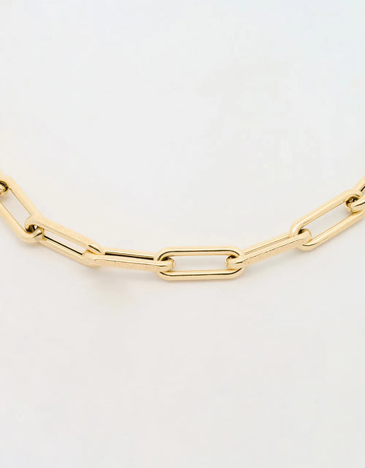 Gargantilla de eslabones lisos sanitados de 45cm en oro amarillo 18k