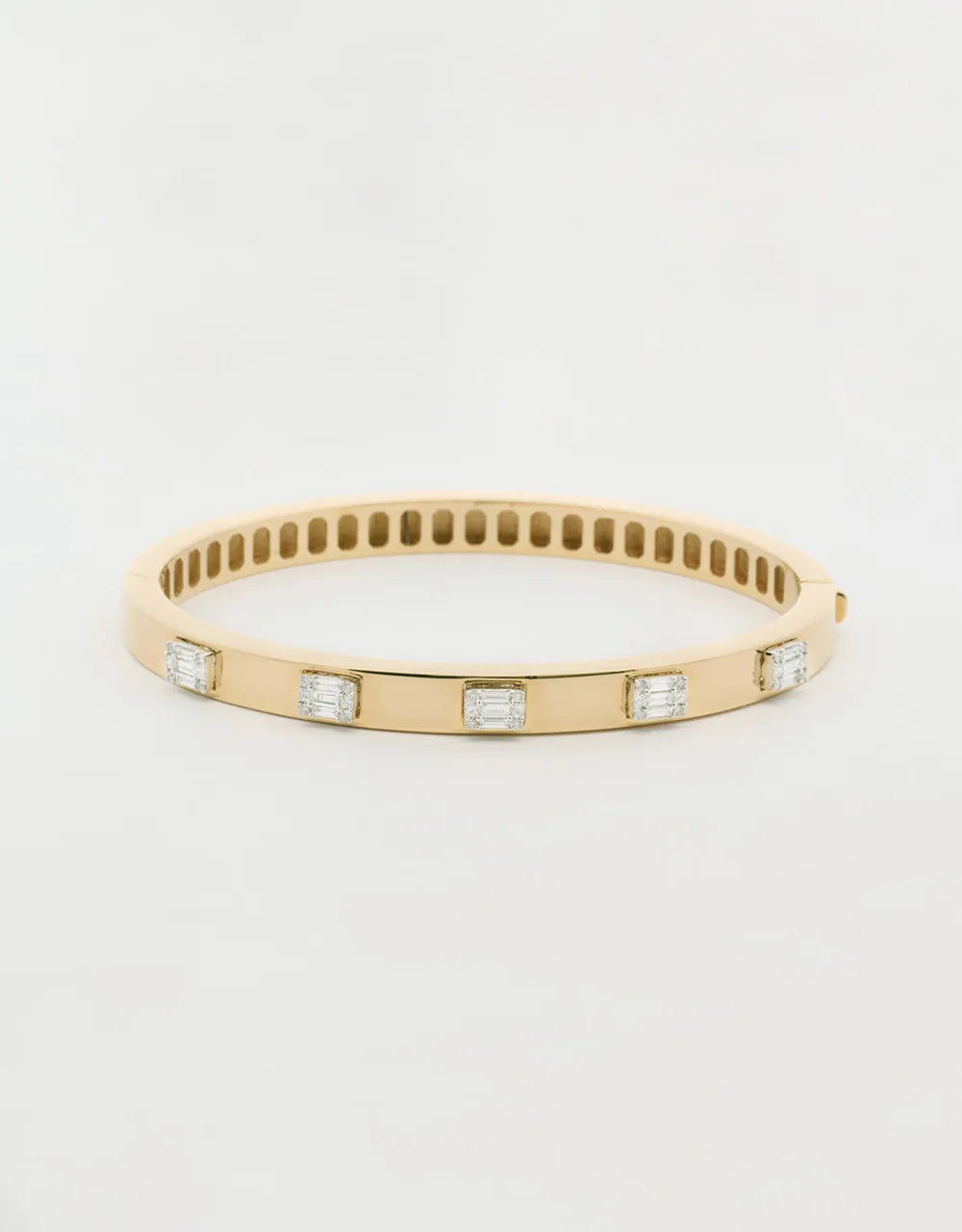 Pulsera brazalete de diamantes en oro amarillo 18k