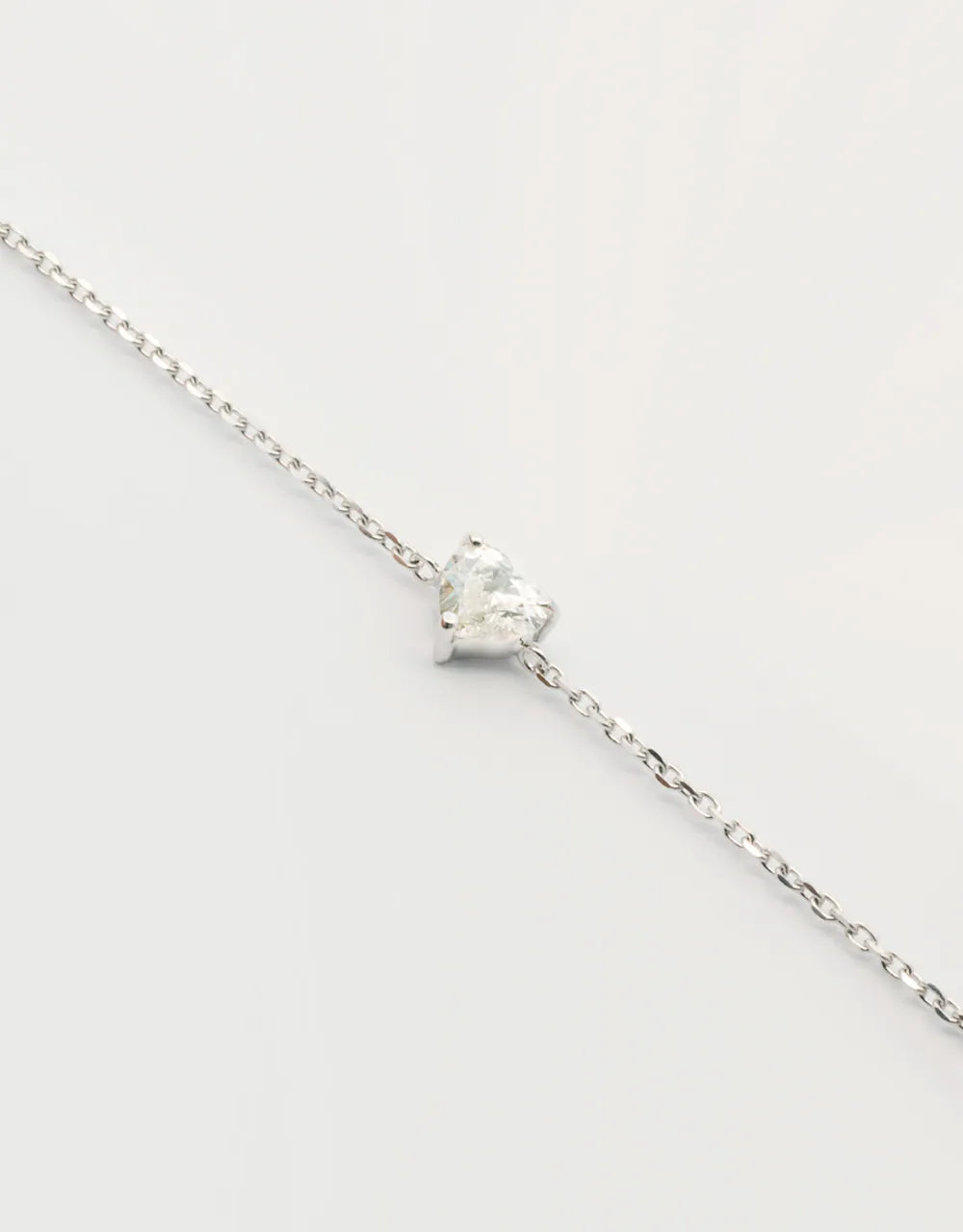 Pulsera corazón de diamante en oro blanco de 18k