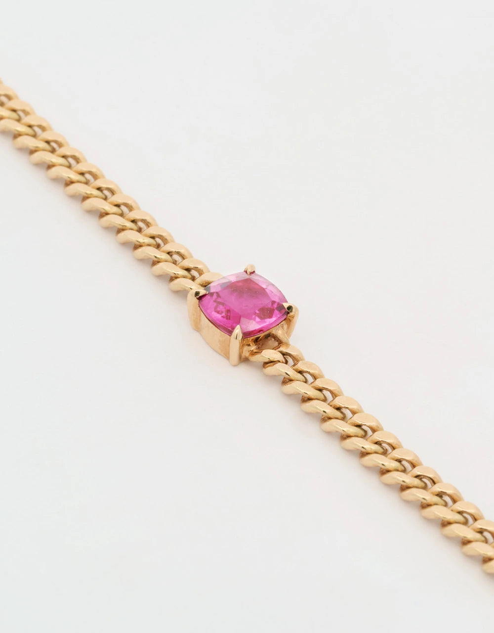 Pulsera de rubolite de 0.69 quilates en oro rojo de 18k